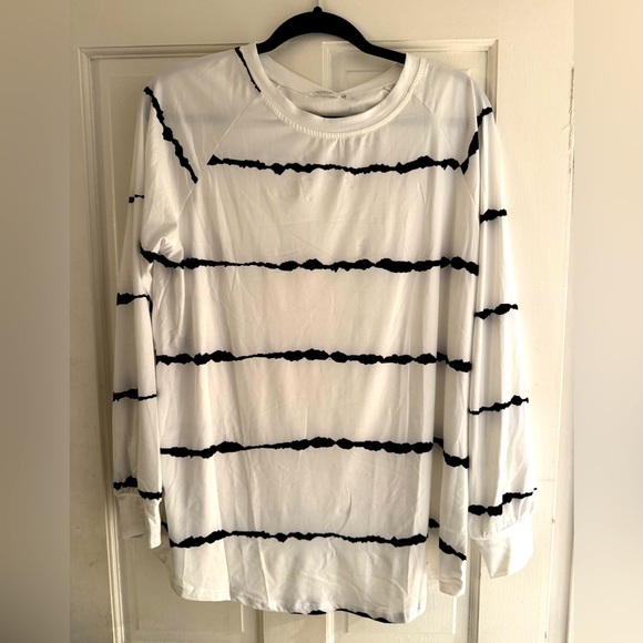 Qearal Tops - Women's White & Black Striped Long Sleeve Tunic Shirt Large